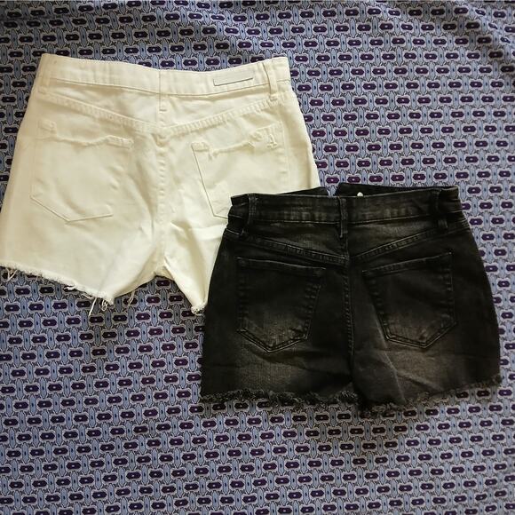 Lot of 2‎ pairs high waisted cutoff shorts, black and white, size 26/27 - Picture 2 of 4